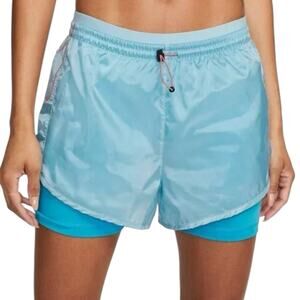 NWT Nike Icon Clash Tempo Luxe High Rise Compression Shorts Women’s Size Small